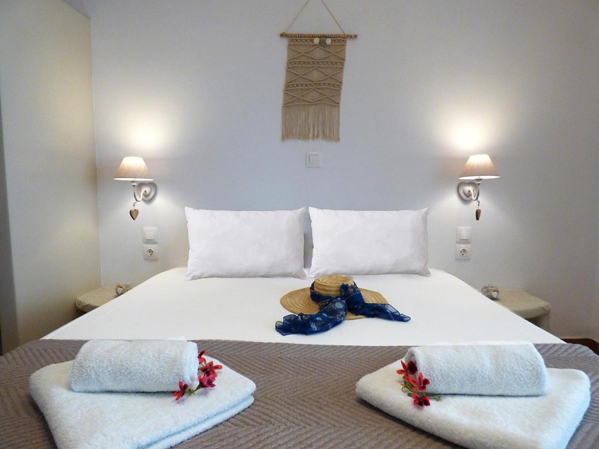 Tasoula Guest House Adamantas  Екстериор снимка