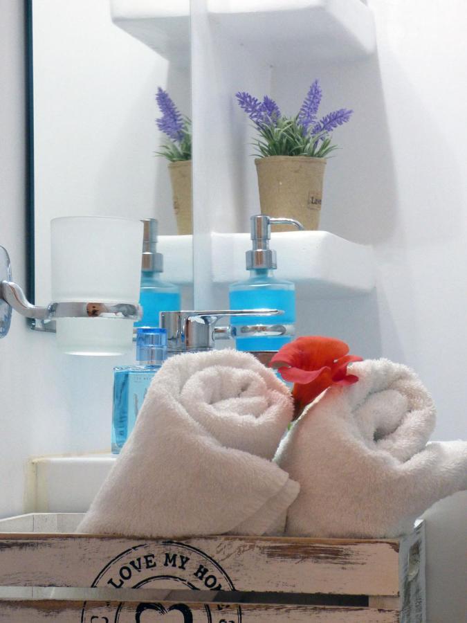 Tasoula Guest House Adamantas  Екстериор снимка