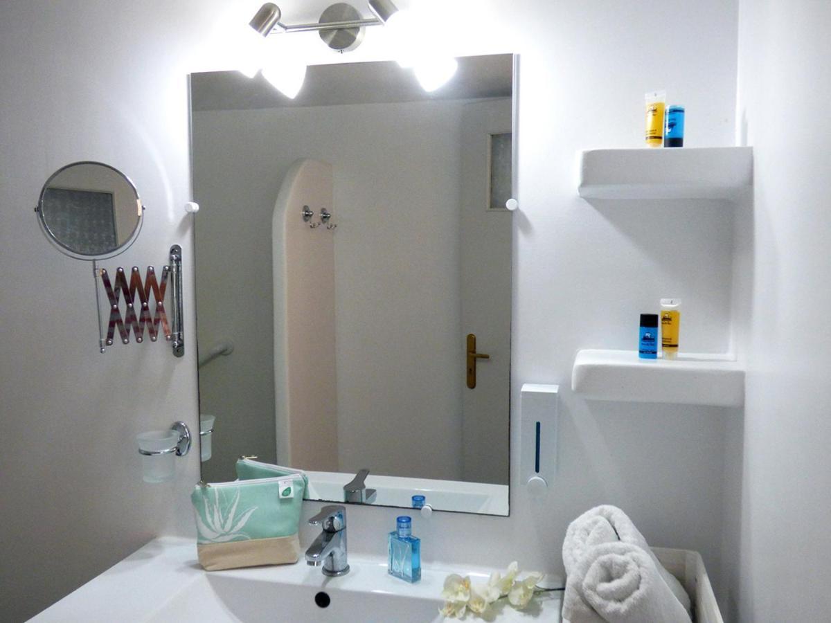 Tasoula Guest House Adamantas  Екстериор снимка