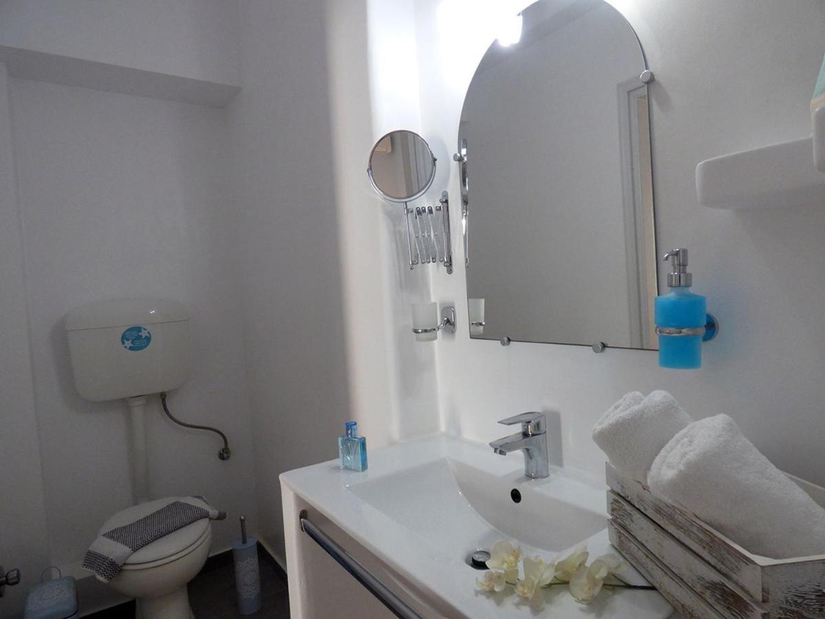 Tasoula Guest House Adamantas  Екстериор снимка