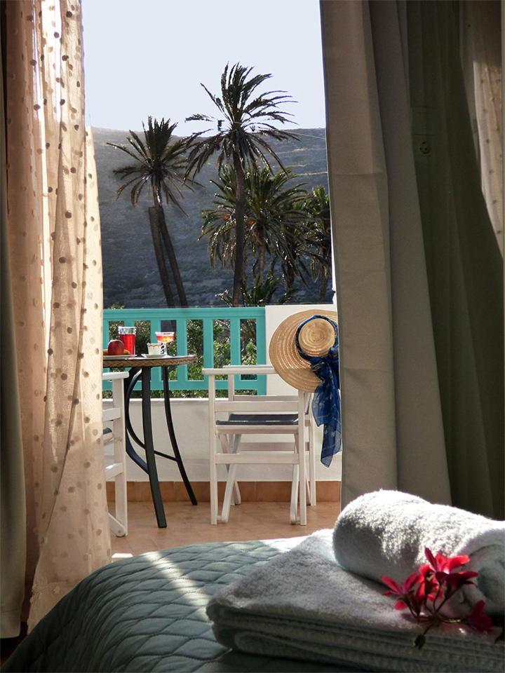 Tasoula Guest House Adamantas  Екстериор снимка