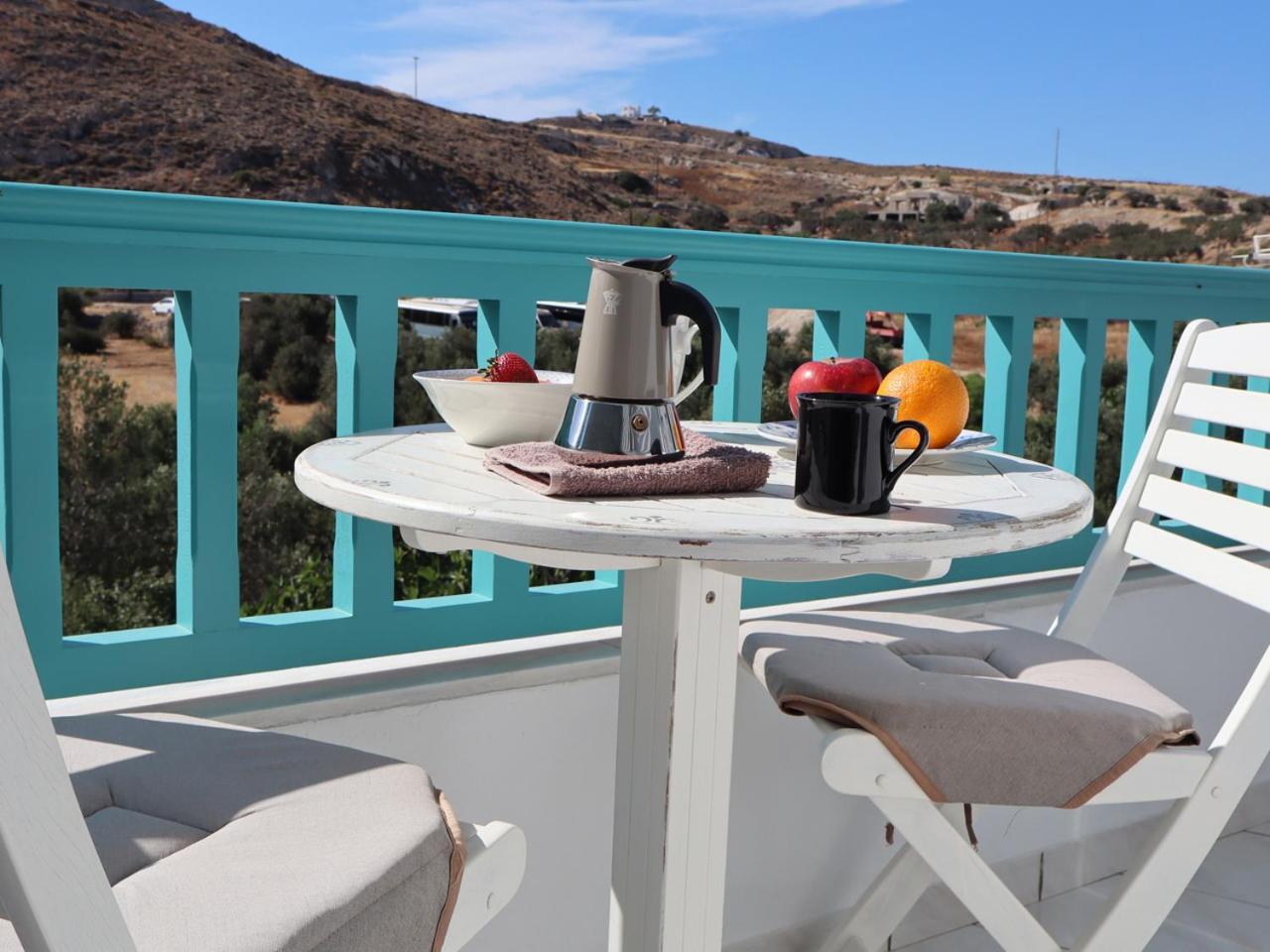 Tasoula Guest House Adamantas  Екстериор снимка